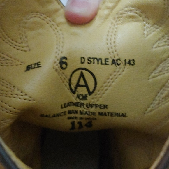 Boots - Picture 8 of 8